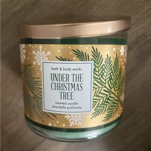 Under the Christmas Tree 3 Wick Candle - New